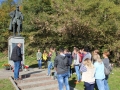 2. Modlitwa przed pomnikiem w Opatowcu