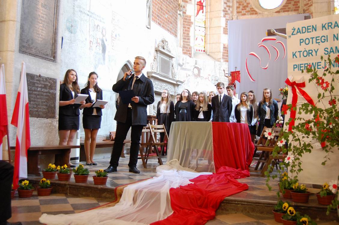 Obchody Swieta Konstytucji w Bejscach (17).JPG
